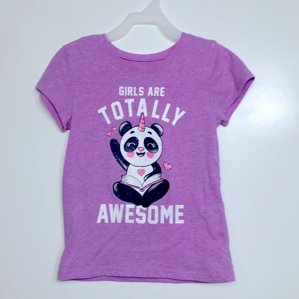 Girls Tshirt. Size S/6.